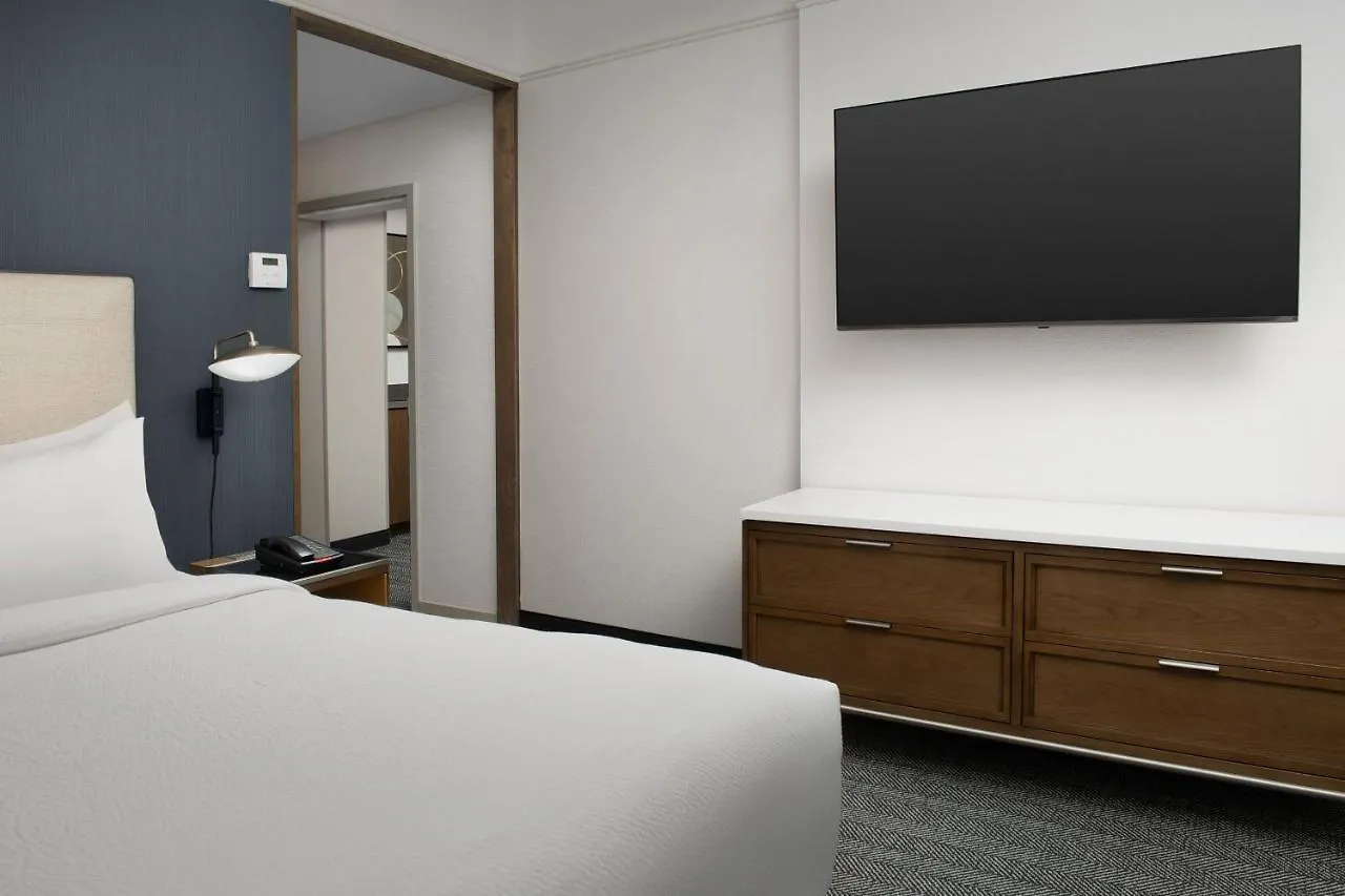 Courtyard By Marriott Downtown - Historic District 3* Savannah