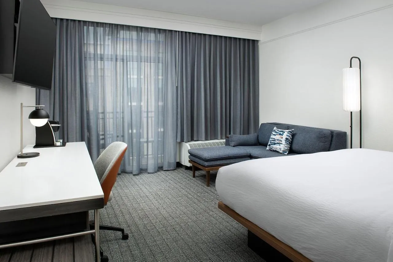 Courtyard By Marriott Downtown - Historic District