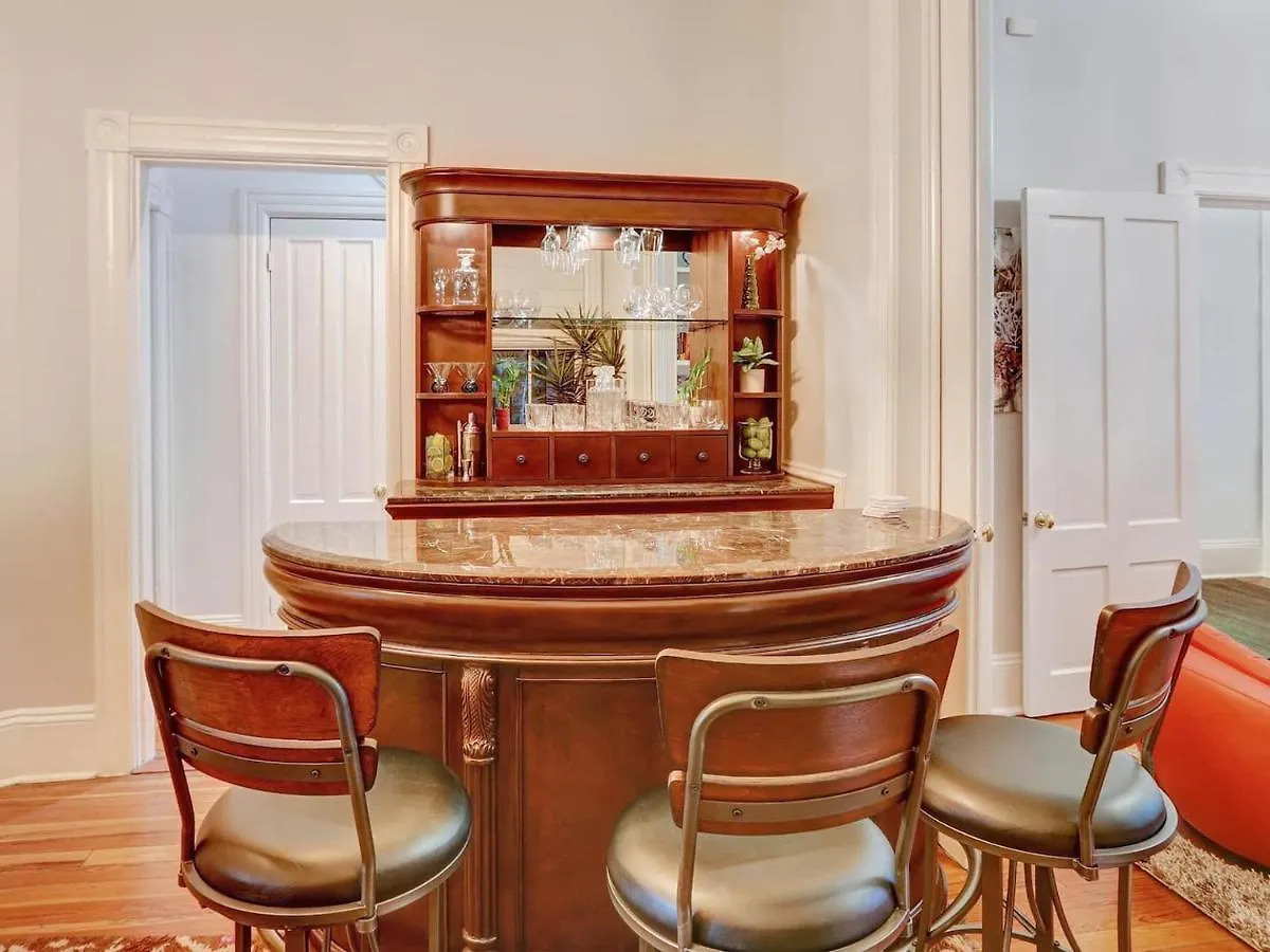 The Lyons House - Luxe Historical - Parking Included Σπίτι διακοπών Σαβάνα