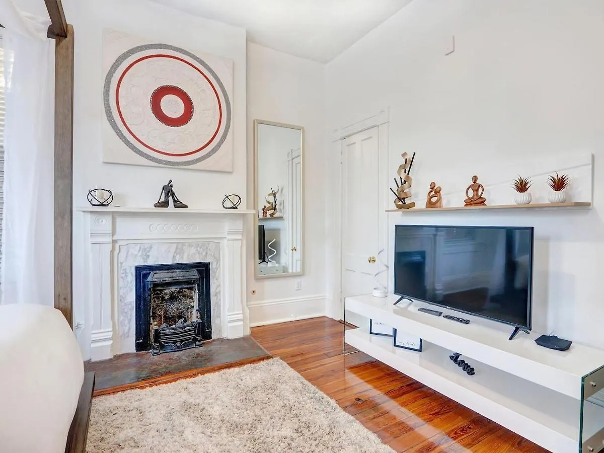 The Lyons House - Luxe Historical - Parking Included Σπίτι διακοπών Σαβάνα