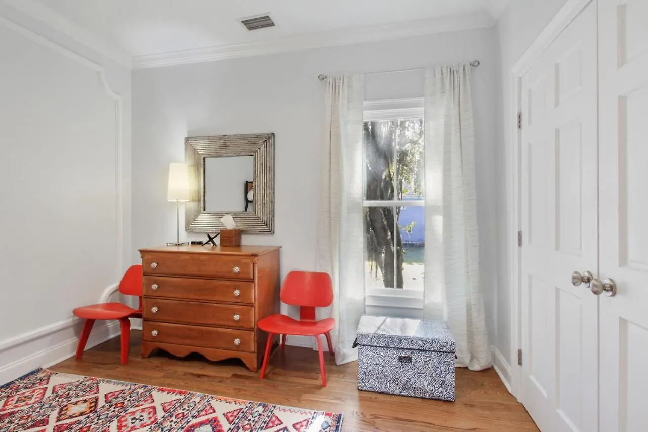 Σπίτι διακοπών Starland Town House, Walk To The Park
