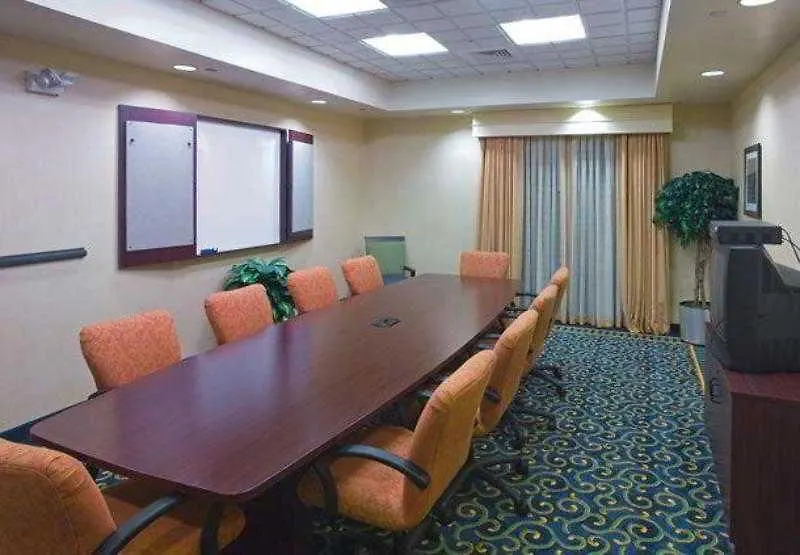Hotel Springhill Airport