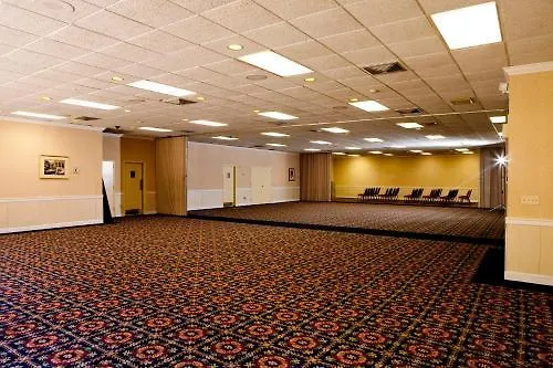 Cottonwood Savannah & Conference Center 3*