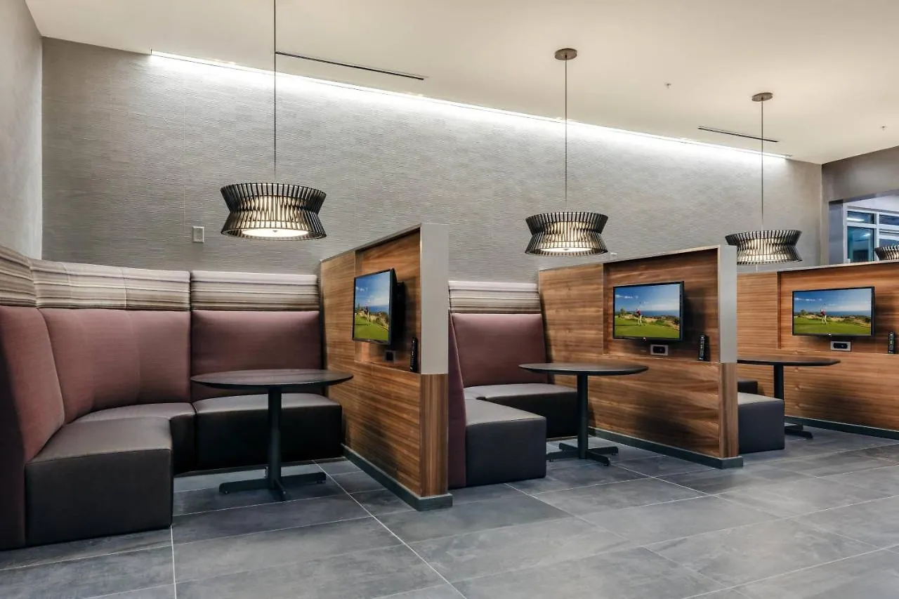 Courtyard By Marriott Savannah Airport 3*