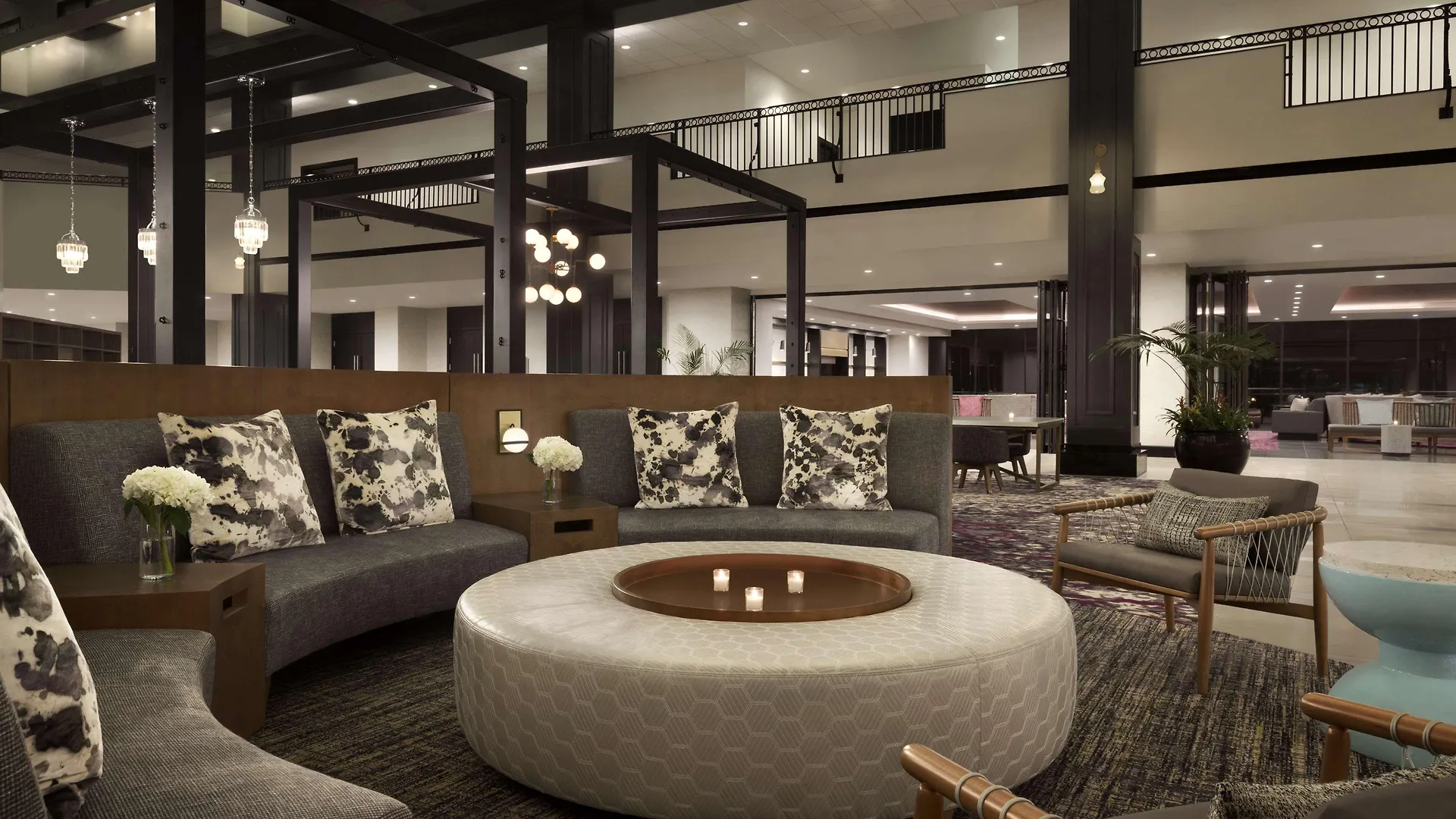 Hyatt Regency Hotel 4*