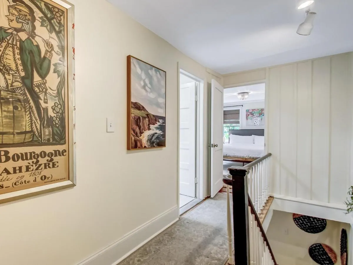 Appartamento Courtyard Off Madison Square *