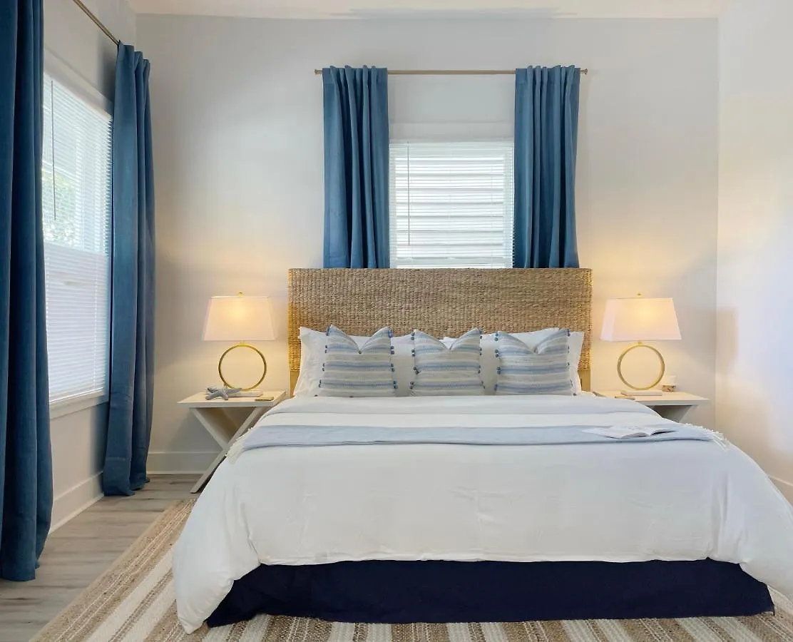 New! Stylish 1900s Renovated Duplex Building Near Forsyth & River St サバンナ