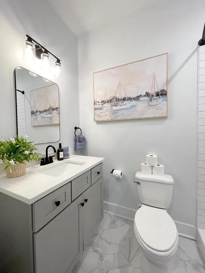 New! Stylish 1900s Renovated Duplex Building Near Forsyth & River St * サバンナ