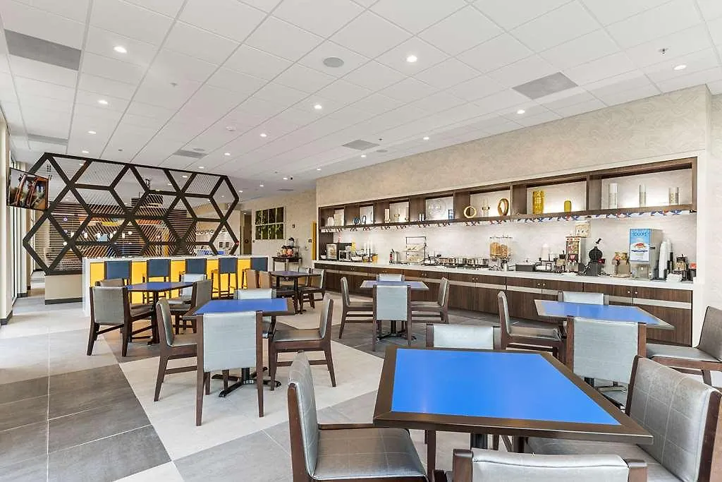 מלון Glo Western Savannah-gateway I-95 3*