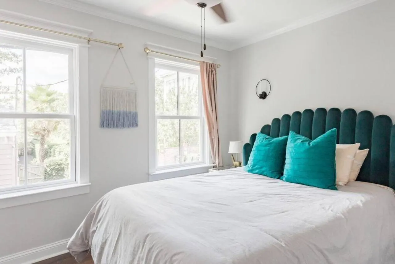 Radiant Estate In بيت للعطل *