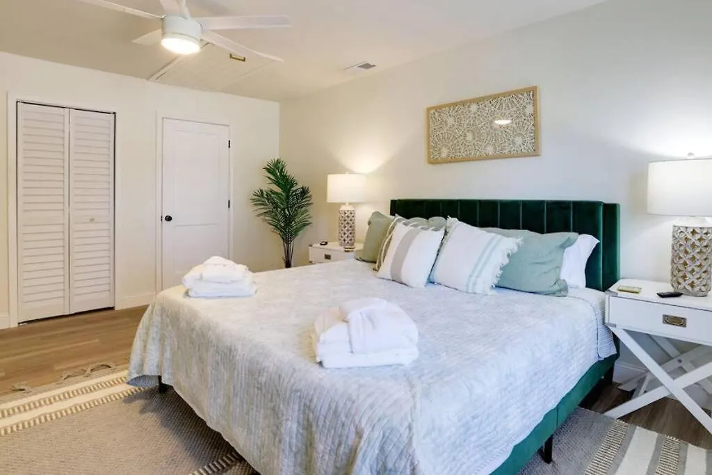 Contemporary Stylish Btw Dwtn Savannah&tybee! بيت للعطل سافانا