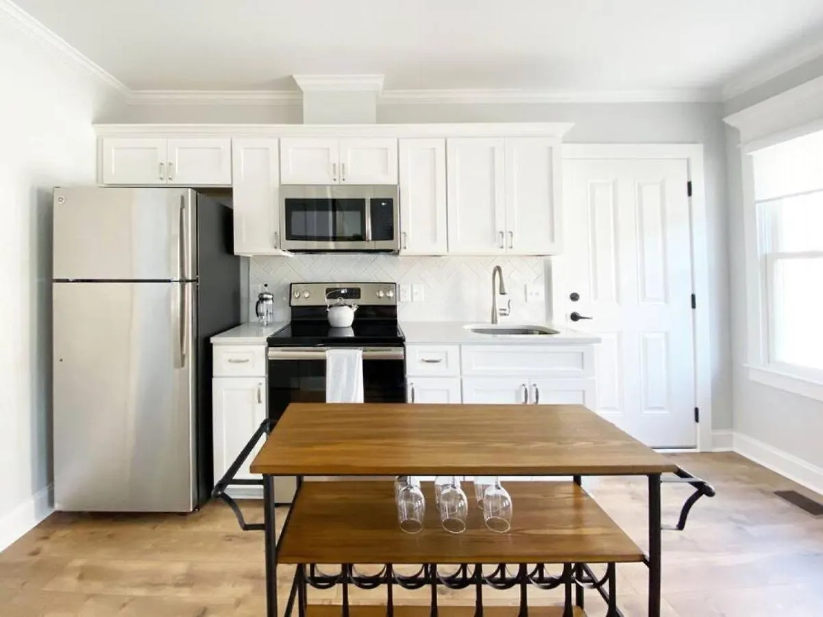Carriage House Magnolia *