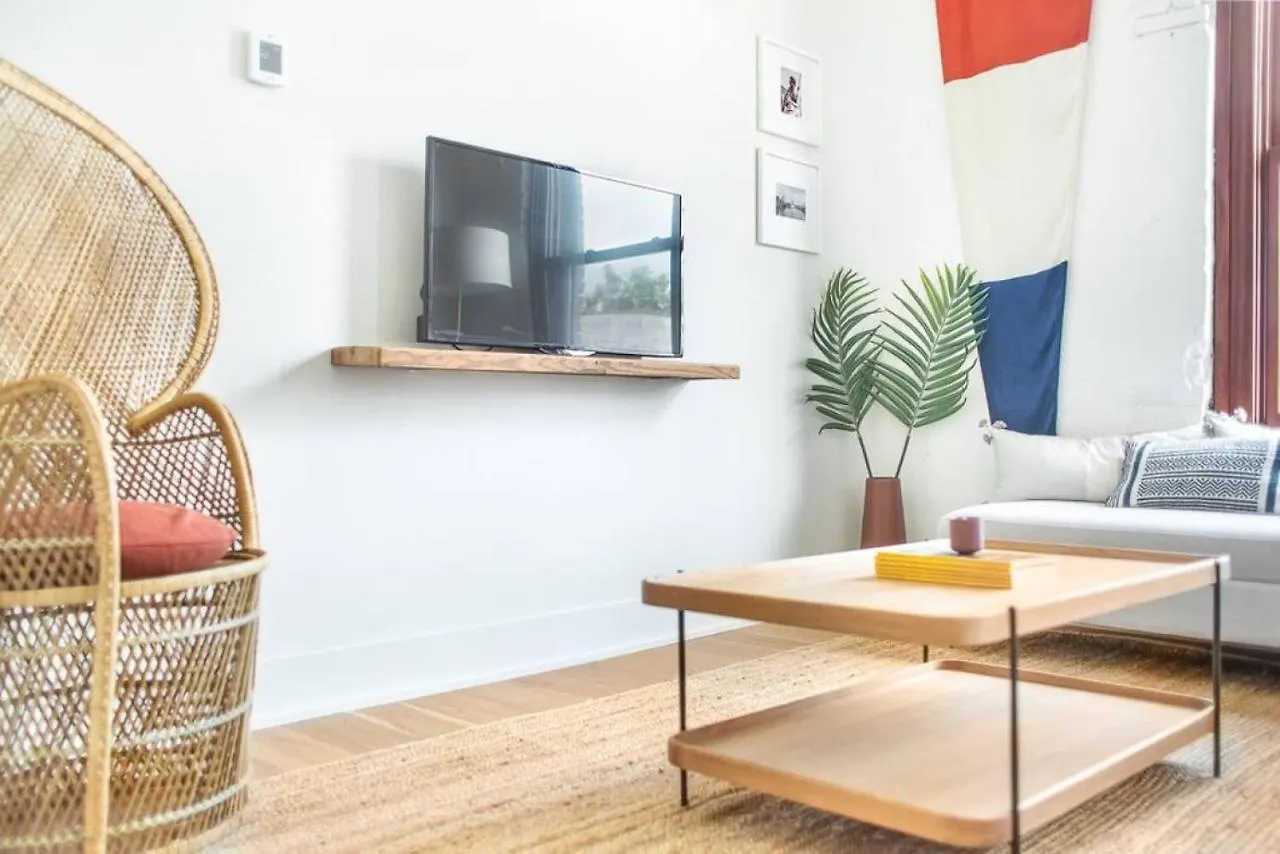 펜션 Roomy Hip 2br In 서배너