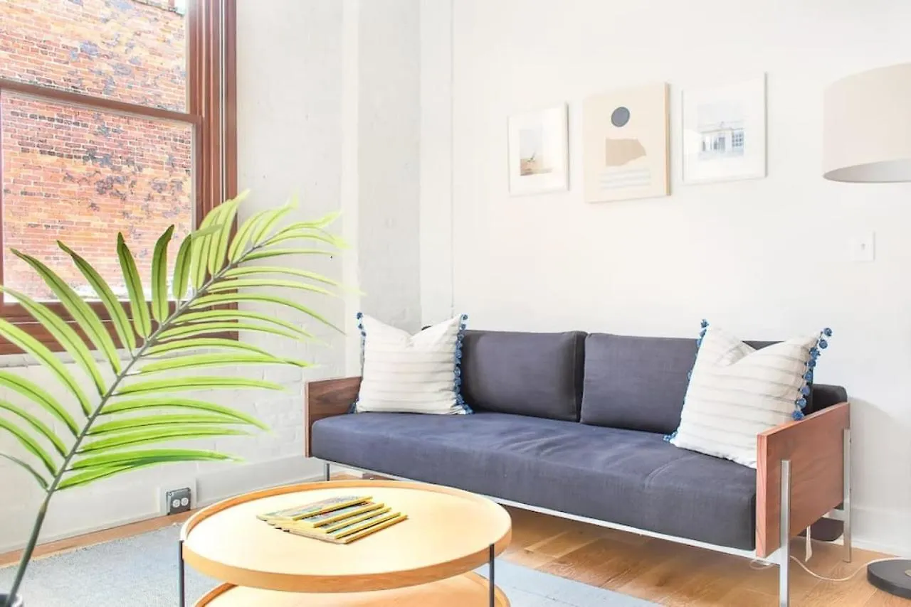 Διαμέρισμα Downtown Loft Near Everything