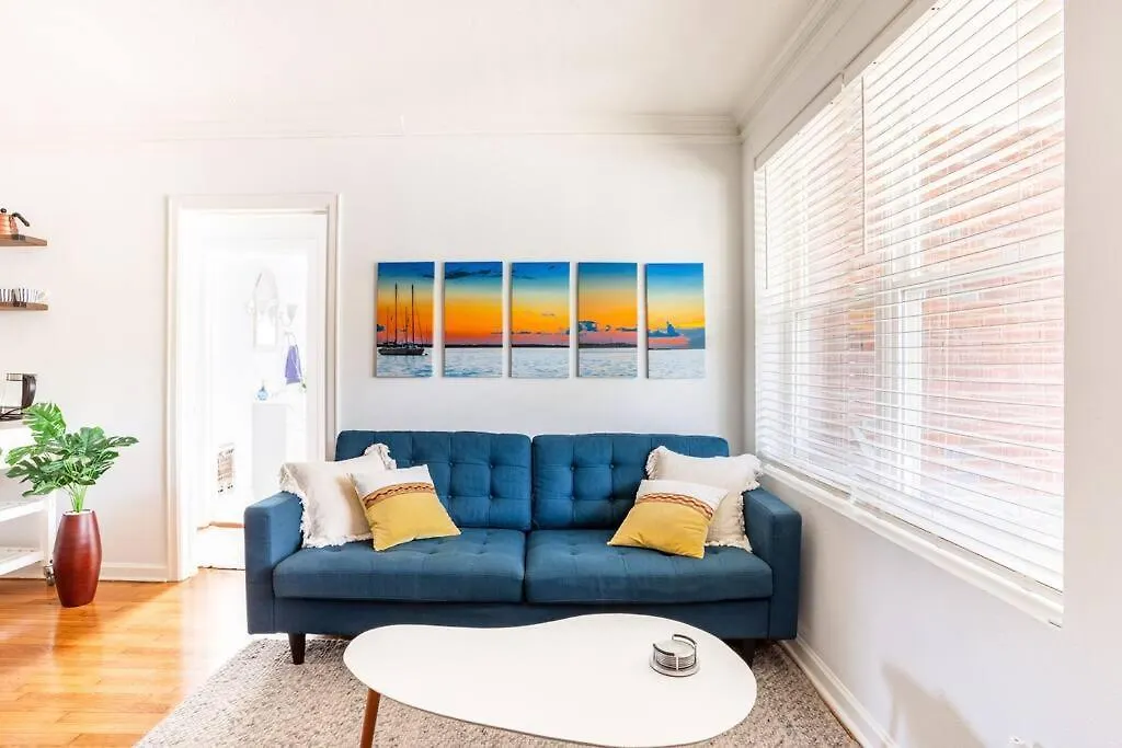 Rare Hidden Gem - Minutes From Downtown & Forsyth! Casa vacanze