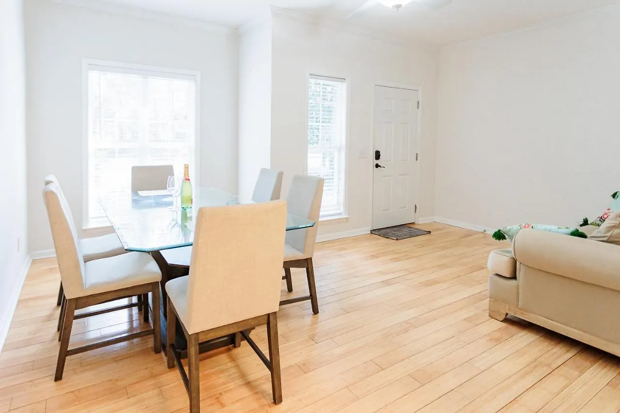 Apartment Private 2 Bedroom And 2 Bathroom In *