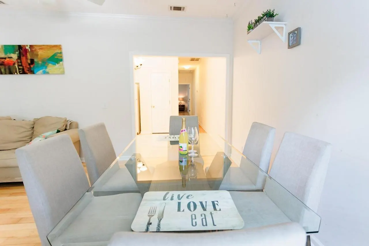 Apartment Private 2 Bedroom And 2 Bathroom In Savannah