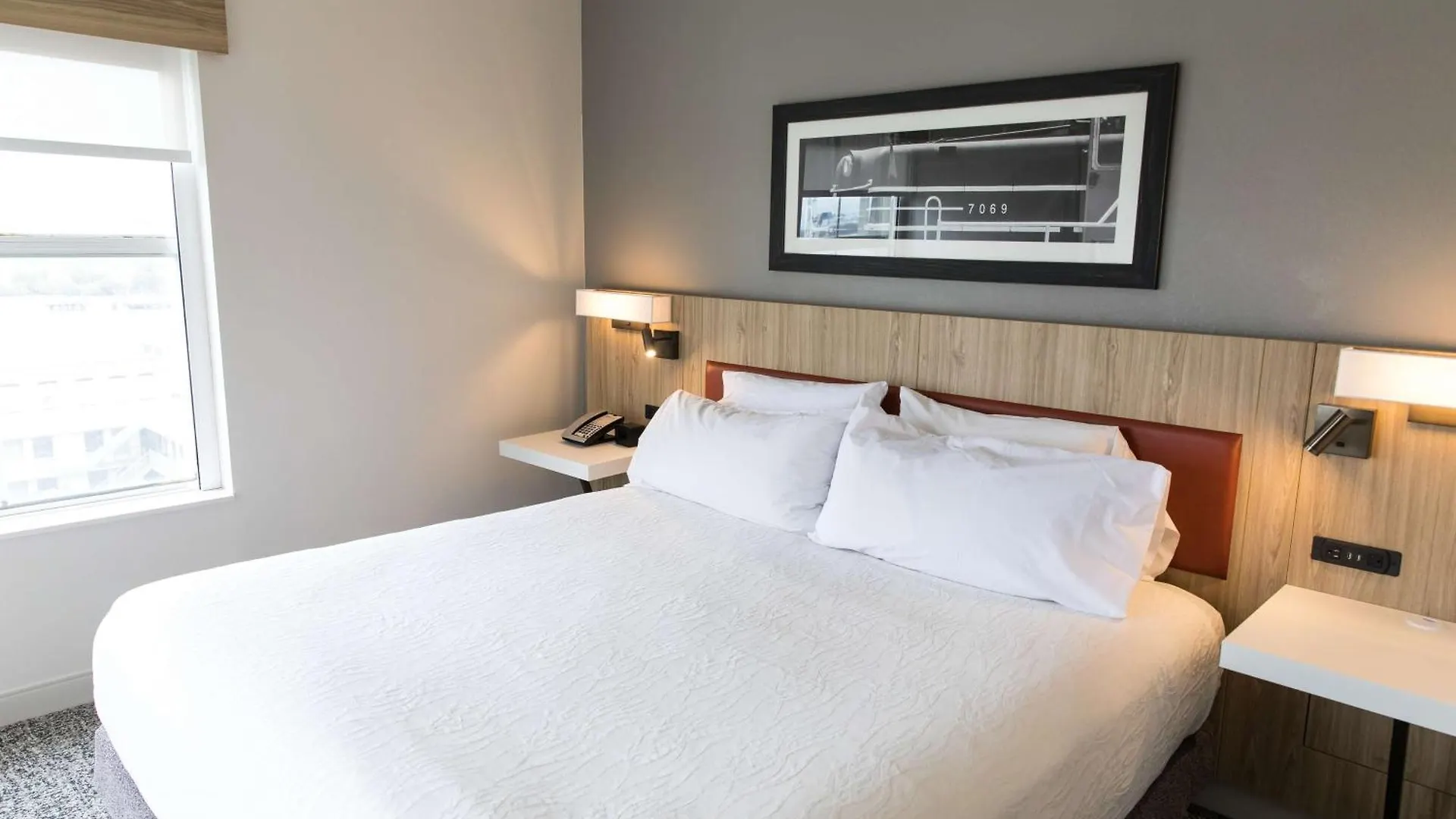 Hilton Garden Historic District Отель