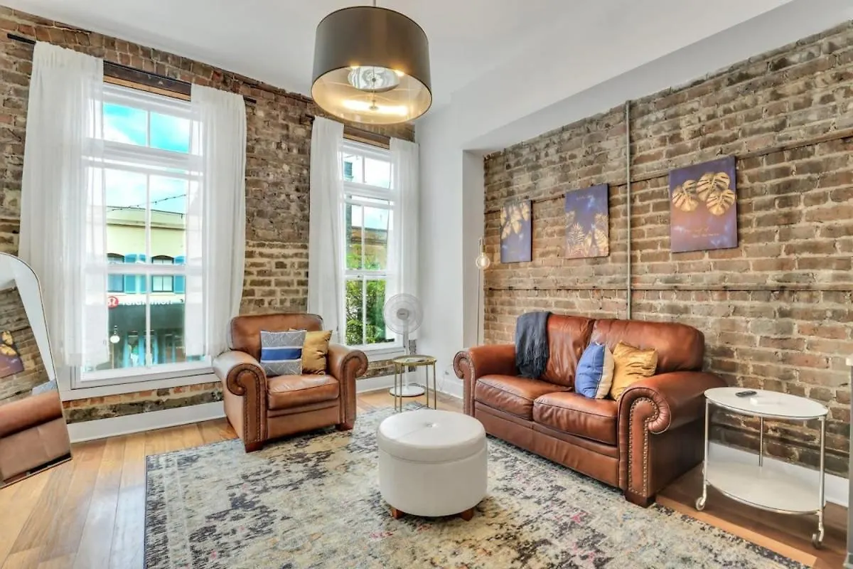 Lush Loft - Near Plant Riverside District Apartment *