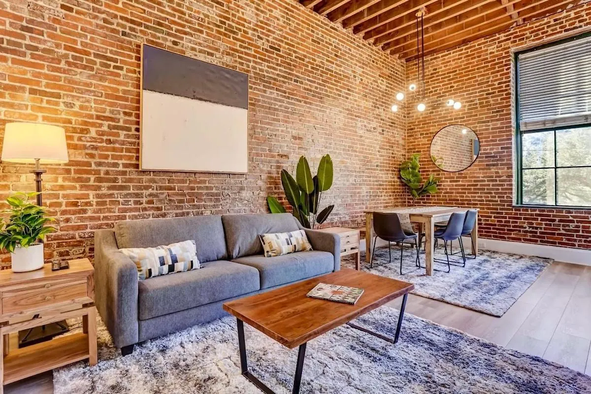 West End Loft - Downtown 5 Min Walk To River St Apartment *