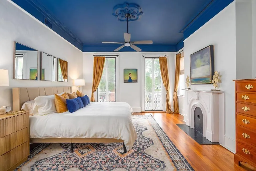 בית נופש Charming Historic District Parlor Level סוואנה
