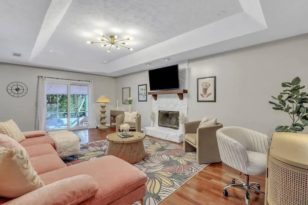 Apartment Rose Btwn Downtown And The