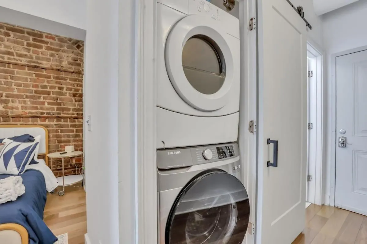 Lush Loft - Near Plant Riverside District * Savannah
