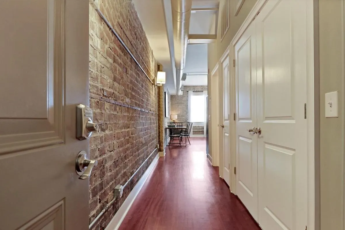 公寓 Downtown Loft- Steps Away From Plant Riverside! 薩凡納
