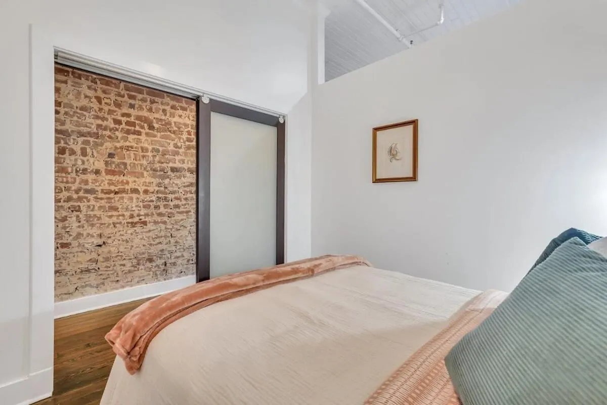 Apartment Broughton Bliss Loft- Market Plant Riverside Savannah