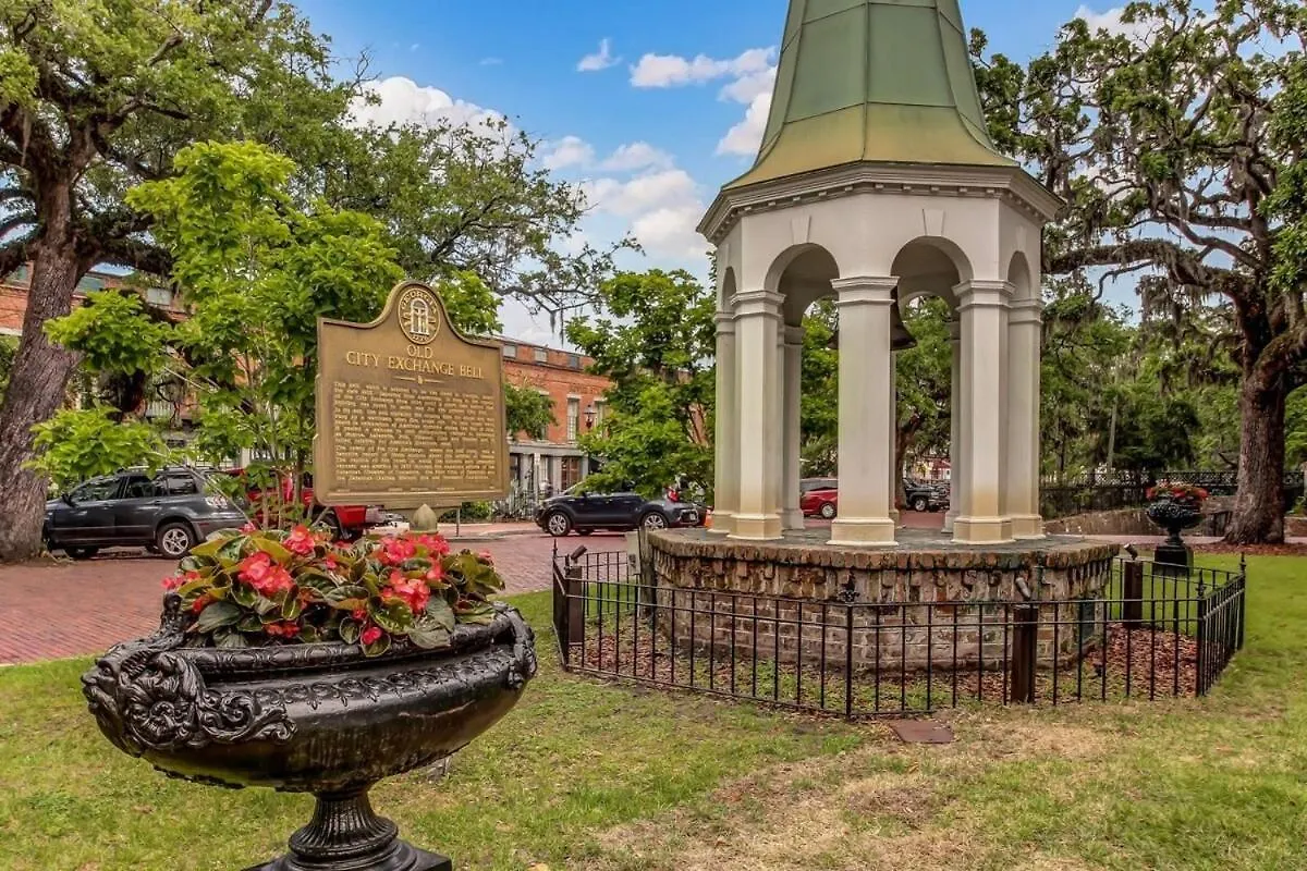 West End Loft - Downtown 5 Min Walk To River St Apartment Savannah