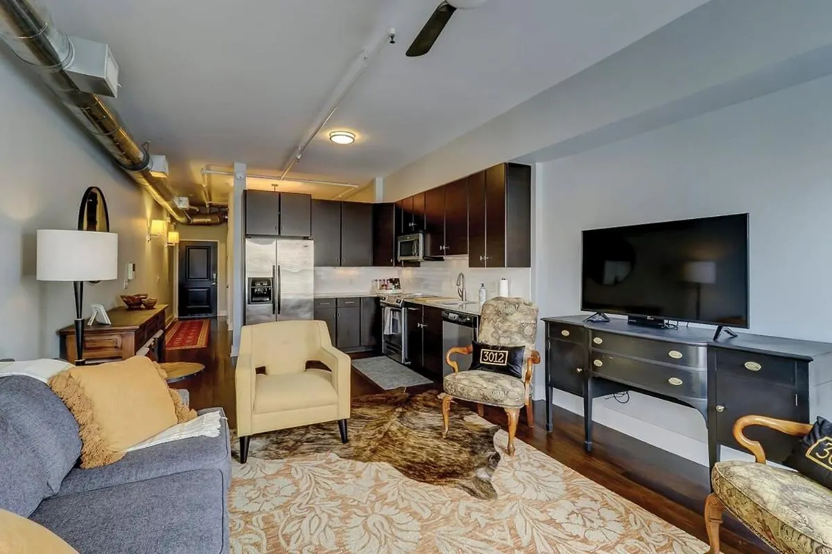 Old Towne Loft On Broughton -steps To Market 公寓 *