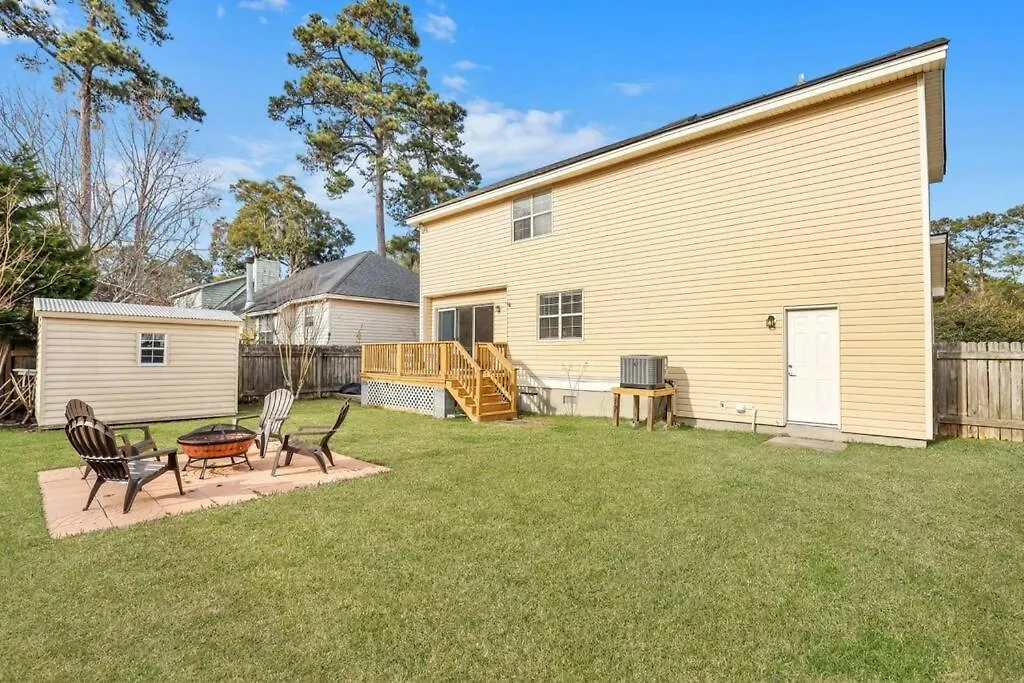 The Dream House: 3 Bed 3 Bath Savannah