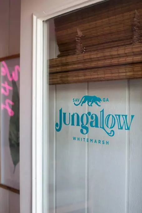 Waterfront Jungalow W/ Dock & Hot Tub! בית נופש