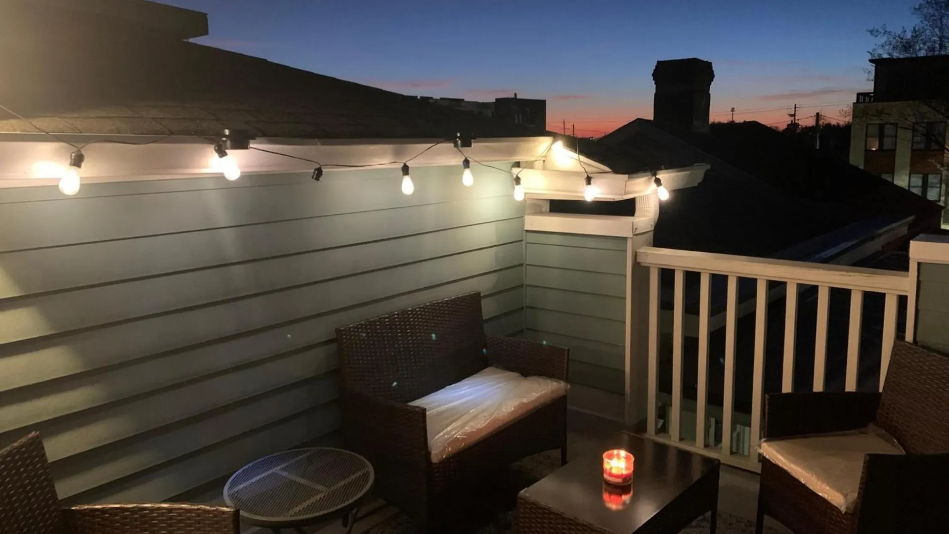 ☆historic Living•2 Separate Spaces•downtown•walk To Forsyth Park•private Patio/porch☆ Feriehus *