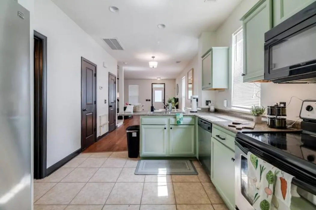 Tupelo Two Story - Near Savannah, I95, And Airport 別荘