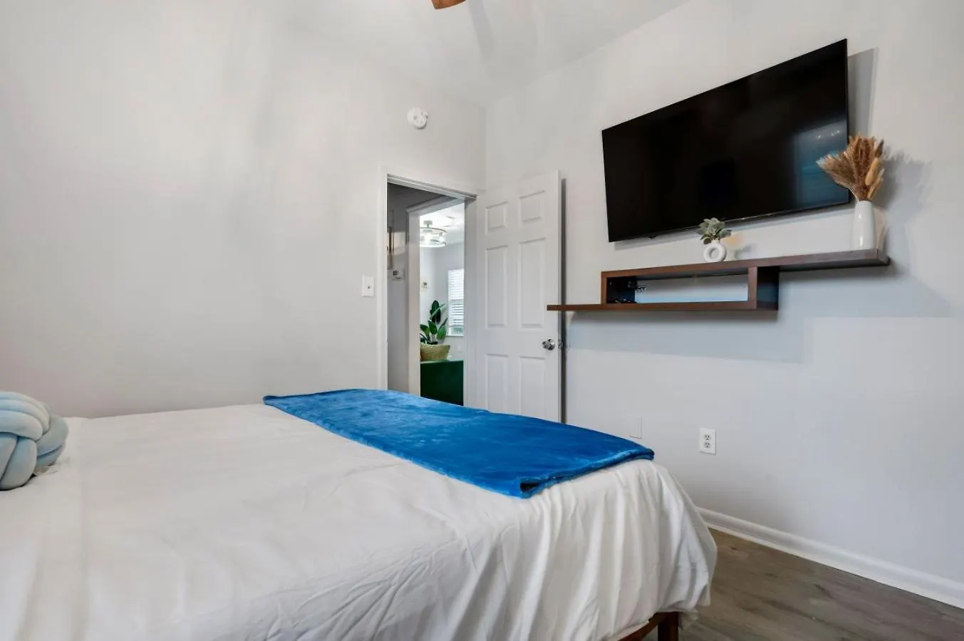 Private Patio - 5 Mins To Forsyth & Dt - Sleeps 10 Savannah