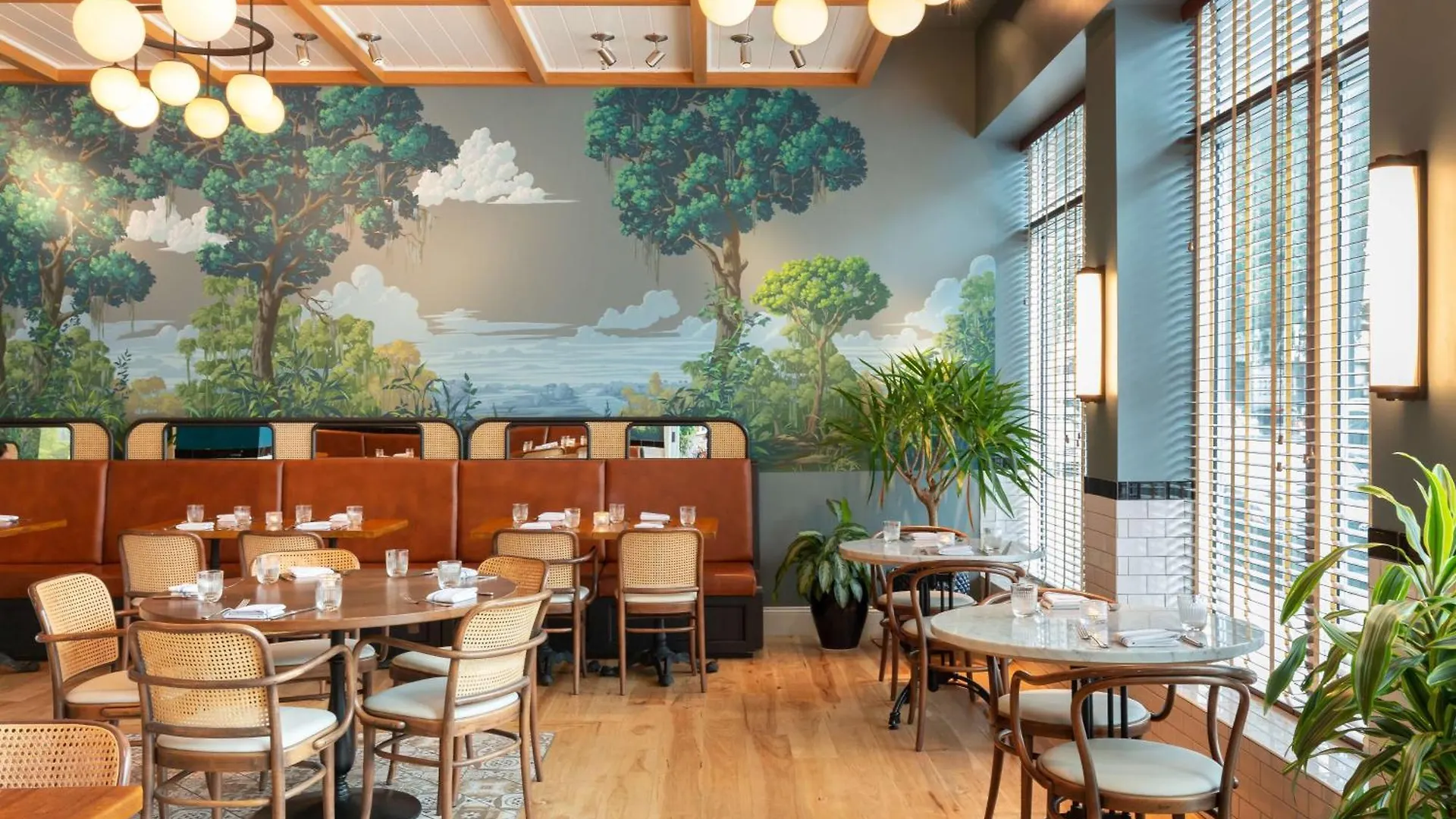Отель The Drayton Savannah, Curio Collection By Hilton