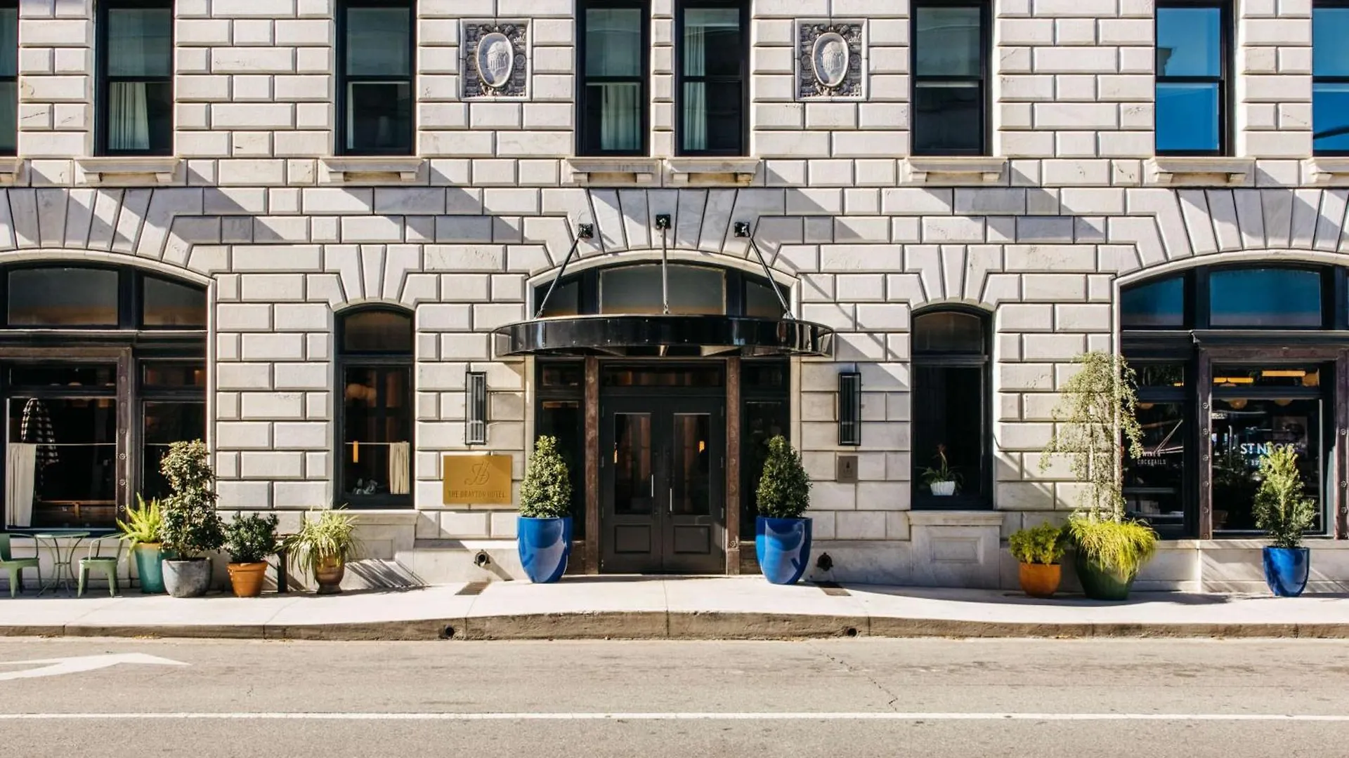 The Drayton Savannah, Curio Collection By Hilton Отель