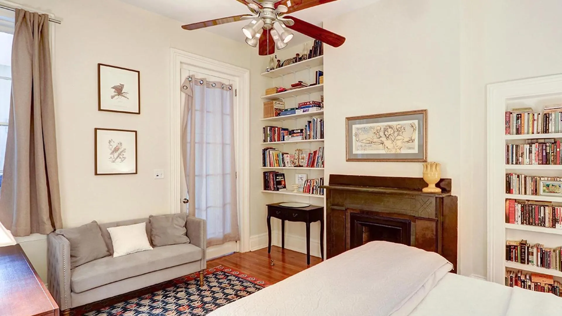 Hideaway On Jones Apartment