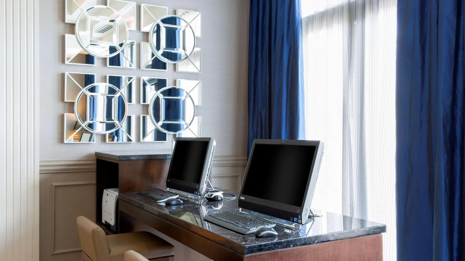 Doubletree By Hilton Historic 4*
