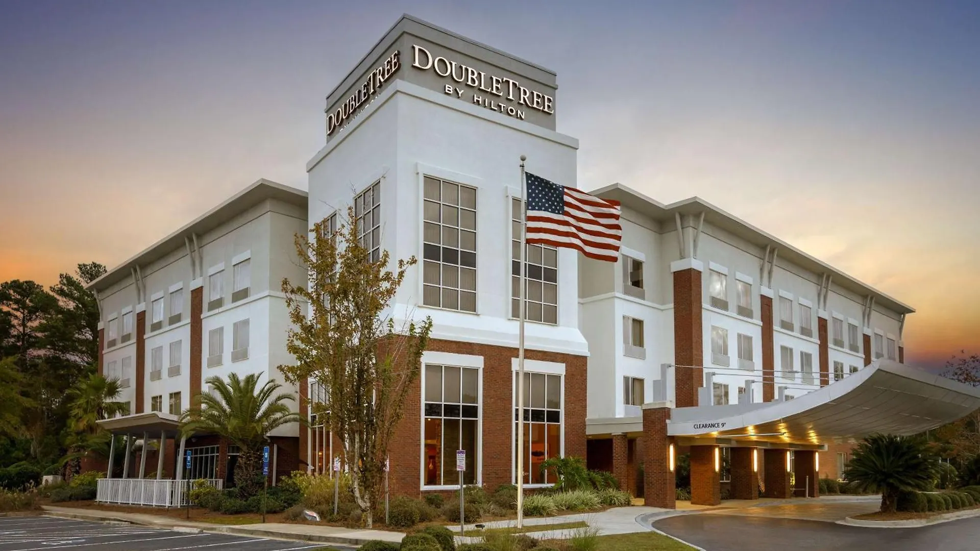 Doubletree By Hilton Airport 4*