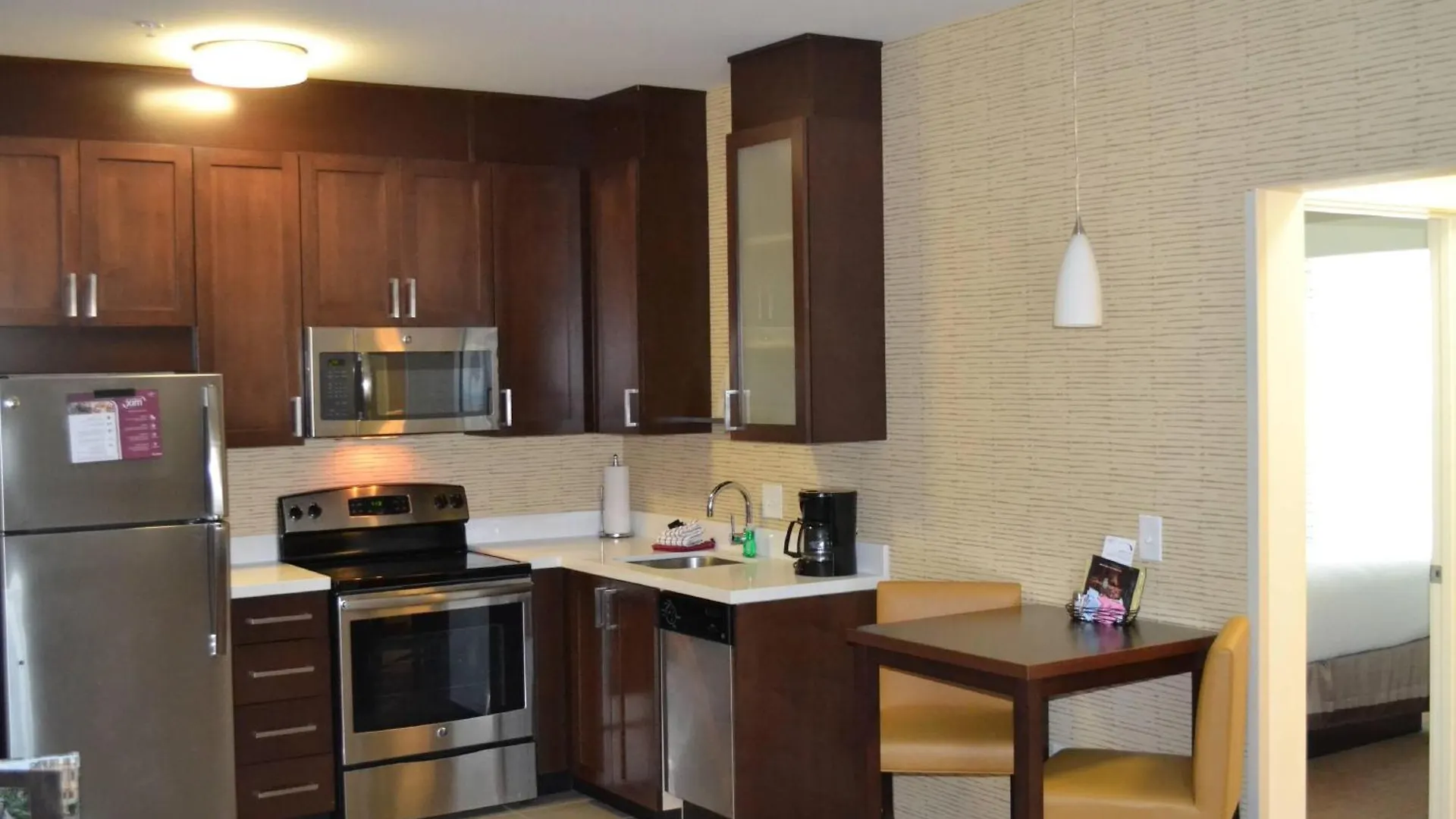 By Marriott Airport Hotel 3*