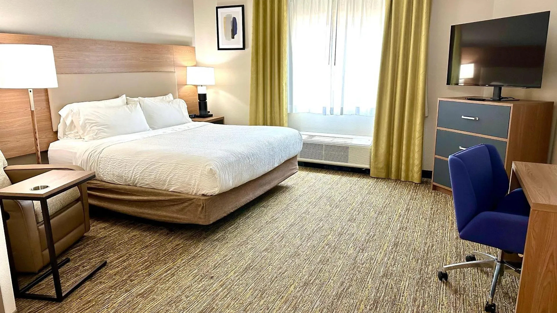 Candlewood Airport By Ihg