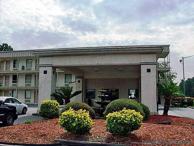 6-pooler, Ga - Savannah Airport Hotel