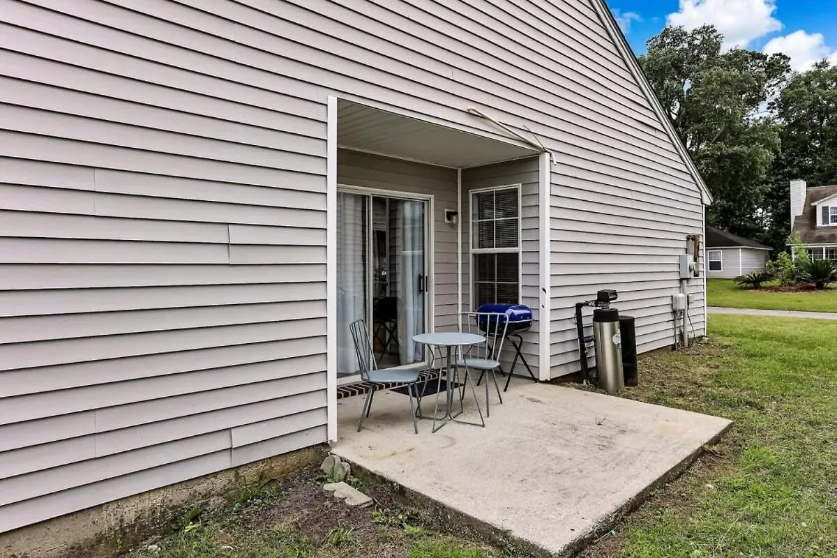 Fenced Yard Lovely At Laurelwood * Savannah