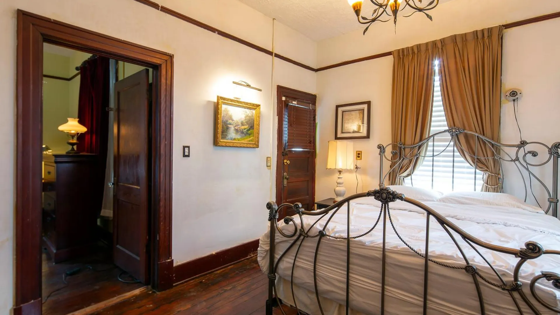 5 Bedroom Downtown Ga Homestay *