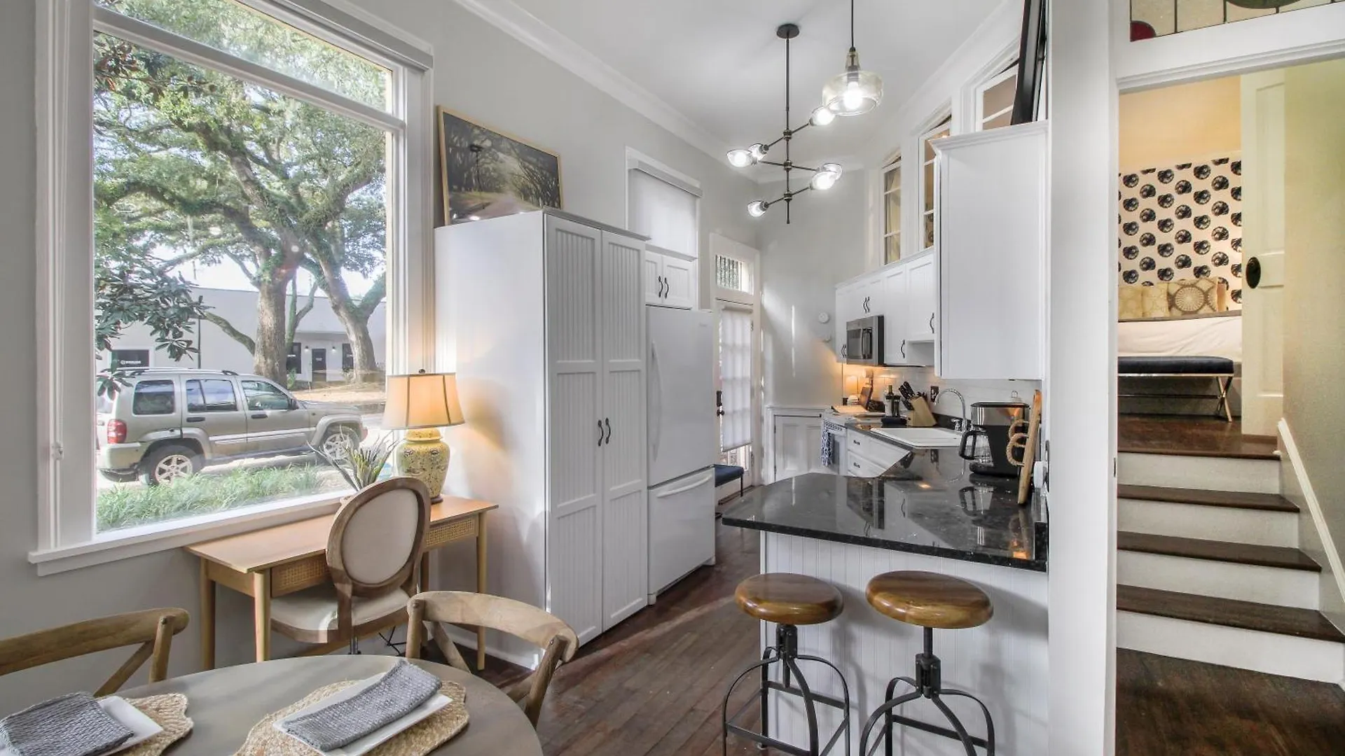 Walk To It In Downtown, Double King Beds *