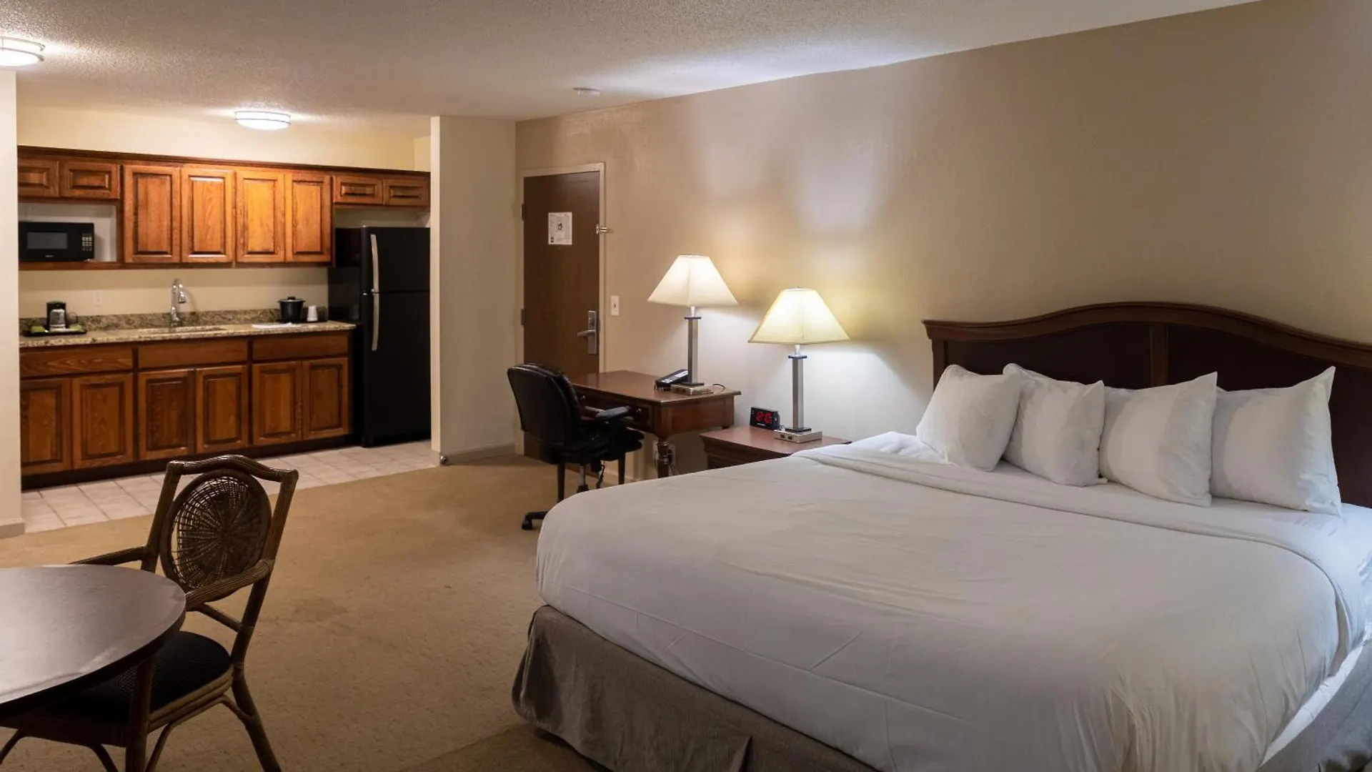 Hotel Cottonwood Savannah & Conference Center