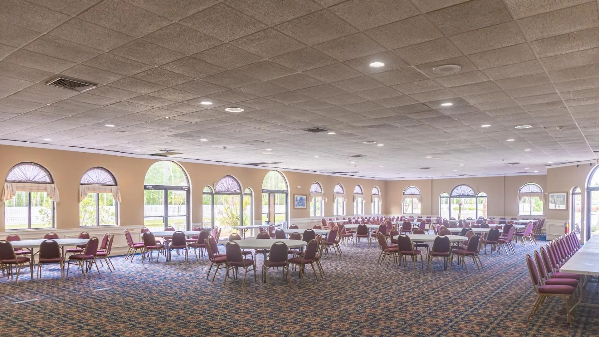 Hotel Cottonwood Savannah & Conference Center 3*