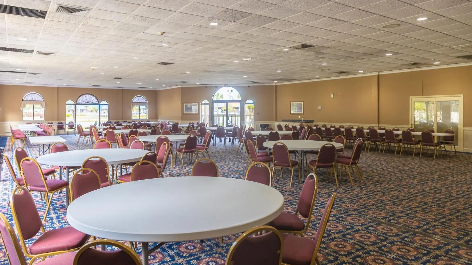 Hotel Cottonwood Savannah & Conference Center 3*